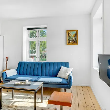 Stunning In With Wifi Apartment