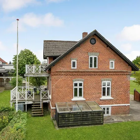 Lägenhet Stunning In With Wifi Højer