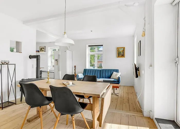 Stunning In With Wifi Højer